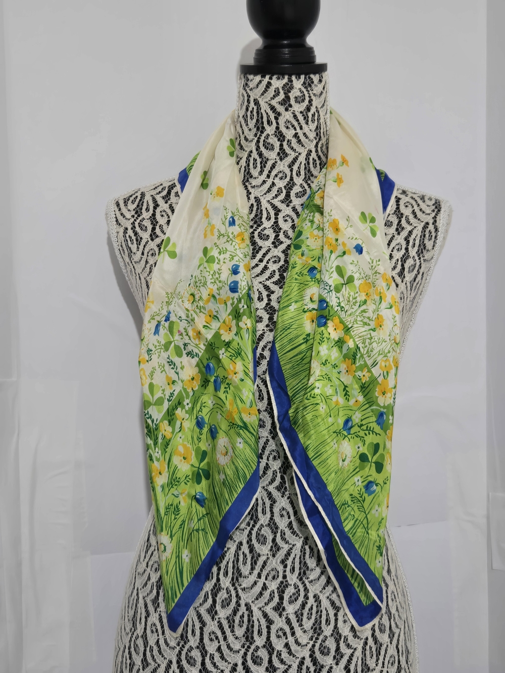 Silk Floral Green Scarf - Unbranded View 2